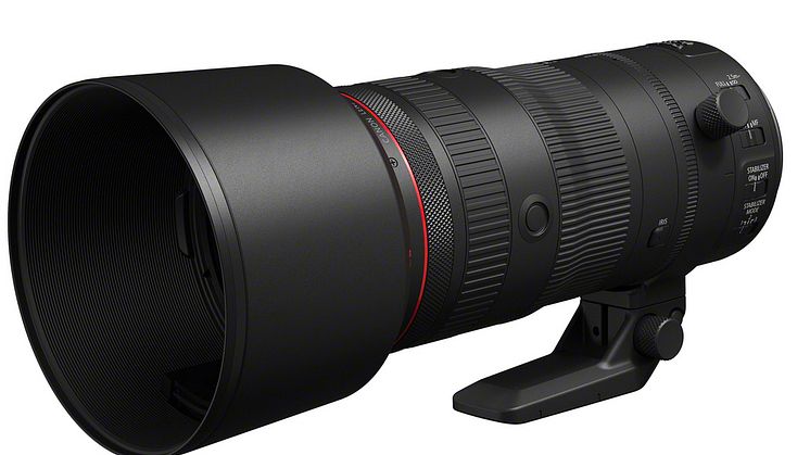 18_RF 70-200mm F2.8 L IS USM Z_BK_FrontSlant_L_tripod_hood.jpg