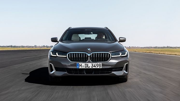 BMW 530i Touring, Sophisto grey metallic