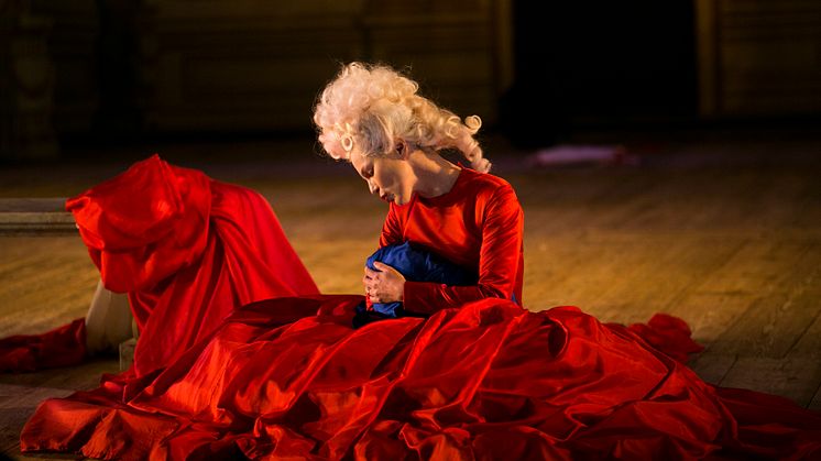Anna Järvinen tolkar Marie Antoinette
