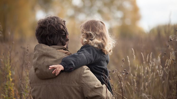 arbeidstakere som er alene om omsorgen for barnmå nå  søke om de ekstra omsorgsdagene de har krav på, forklarer jurist Atle Torp i Simployer. FOTO: Dreamstime