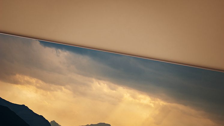 Samsung_Qled8k_Champagne_DetailTop
