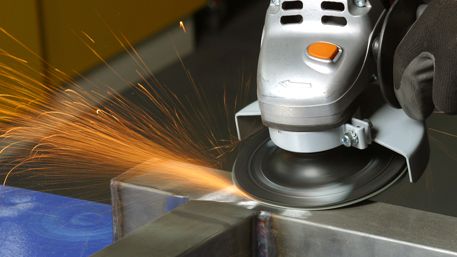 Uusi fiiberilaikka metallin hiontaan