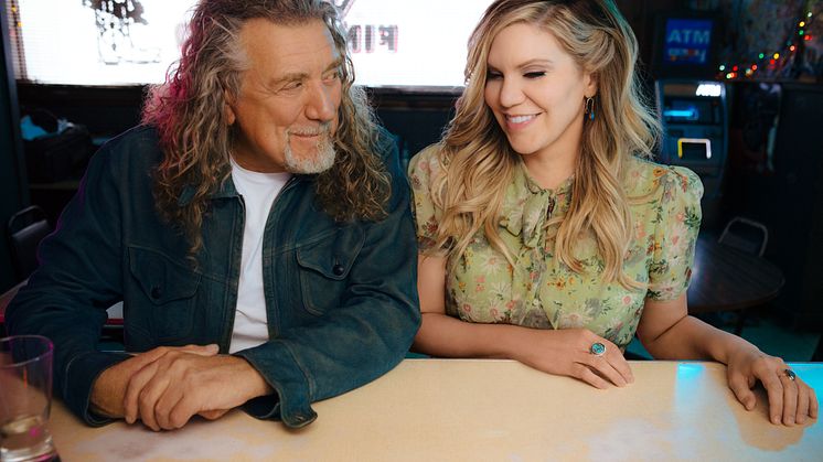 AlisonKrauss_RobertPlant_RaiseTheRoof_DavidMcClisterPhoto-4032_3.tiff