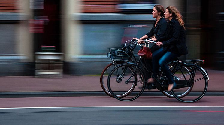 En forskningsstudie som genomförts i sju europeiska städer visar att aktiva transporter har stor betydelse för vår psykiska hälsa och hur friska vi känner oss. Allra flest hälsofördelar ger cykeln.