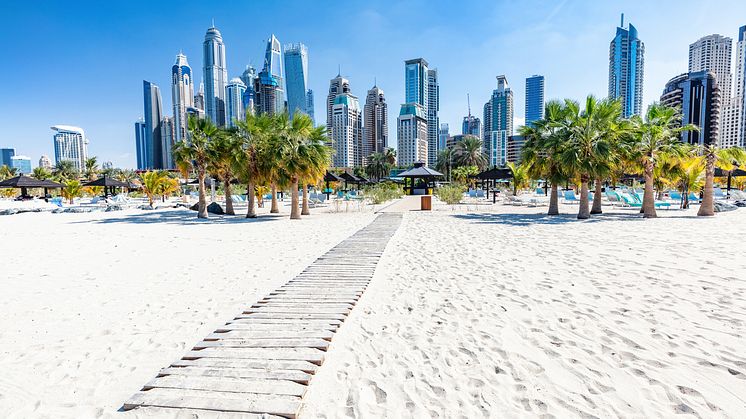 DEST_UAE_DUBAI_BEACH_JUMEIRAH_JBR_BEACH_GettyImages-1392301472_Universal_Within usage period_97187
