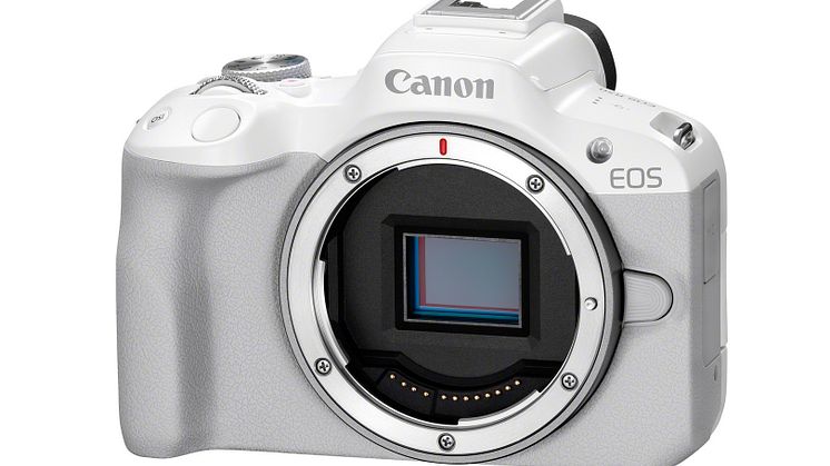 Canon EOS R50_White_FrontSlantLeft_BODY