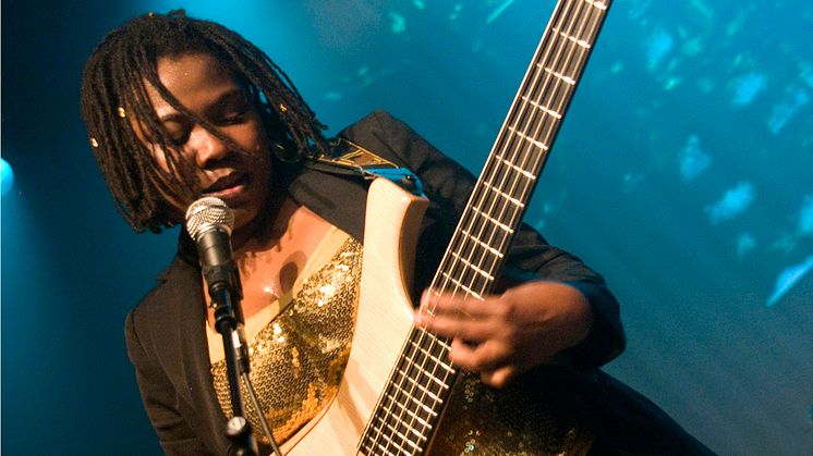Manou Gallo & Women Band: World Mix 2011