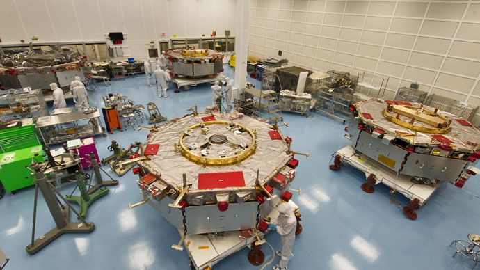 De fyra satelliterna i MMS-flotiljen före uppskjutningen (Bild: NASA/Chris Gunn)