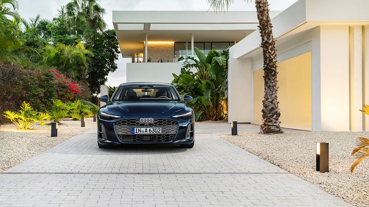 Audi A6 Limousine (Firmamentblå)