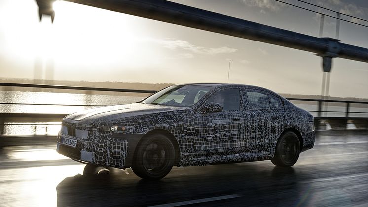 Helt nye BMW i5 Sedan på kamuflerte tester