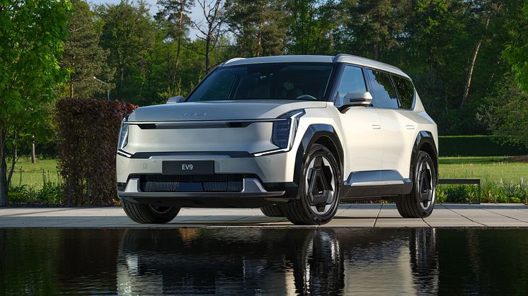KIA_EV9-Baseline-Static-hires_04