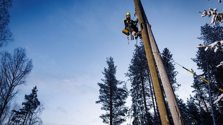 Energimontør i stolpe