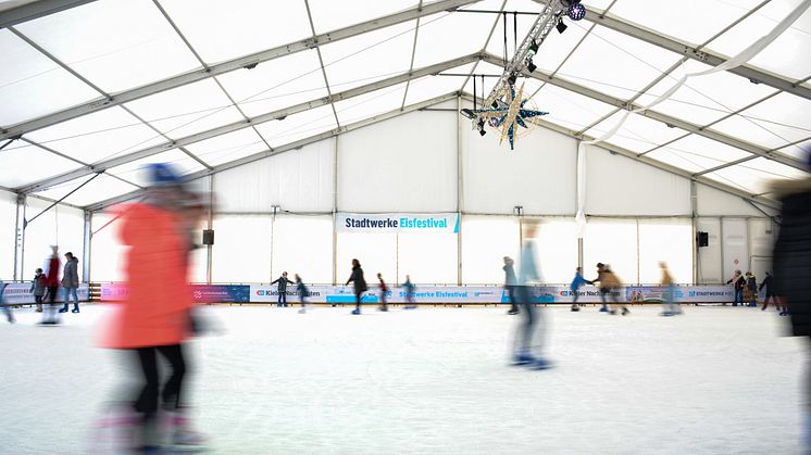 Gleiche Größe aber eher quadratisch: Die Eisfläche an der Hörnspitze wird bei den Läufern gut angenommen
