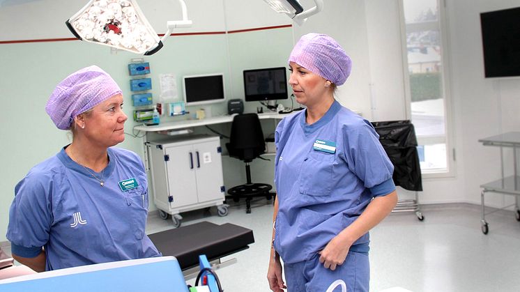 ​Verksamhetschef Catarina Pommer och enhetschef Lina Papunen konstaterar att Norrtälje sjukhus har lyckats korta väntetiderna till flera operationer efter pandemin.