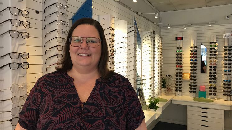 I september i år tog Sanna Laaksoharju över KlarSynt anslutna Skoglunds Optik i Enköping 