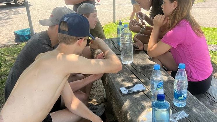 Sweden on lunchbreak in Villach