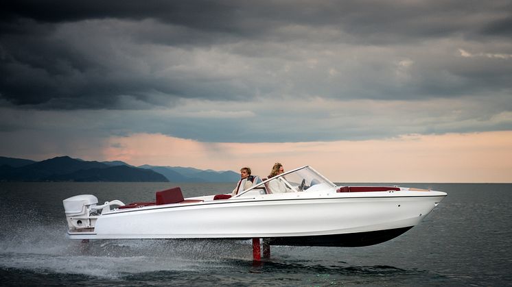 Candela C-7