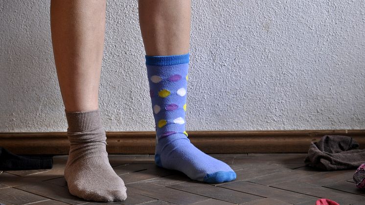 odd-socks-g1dfe9af70_1920.jpg