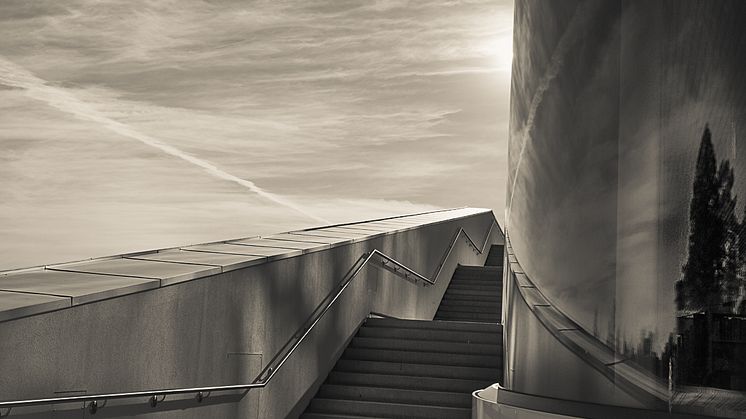 Bert Grahn, från Umeå fotoklubb, har fångat en dramatisk och spännande bild av Väven som visas på Öppen vägg plan 4 fram till 12 mars. 