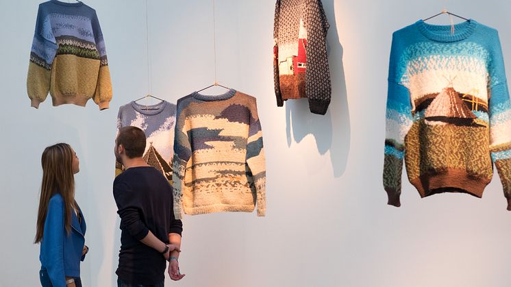 Sámi shelters av Joar Nango (2012)