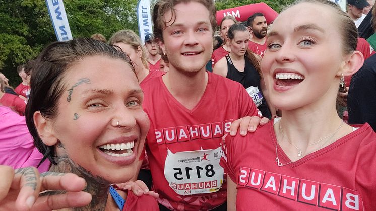 Medarbetare från Clarion Hotel® Sign deltar i Blodomloppet för att uppmärksamma vikten av att ge blod 