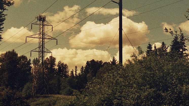 Kalmar Energi sänker tillfälligt elnätsavgifterna från och med den 1 juli 2023. 