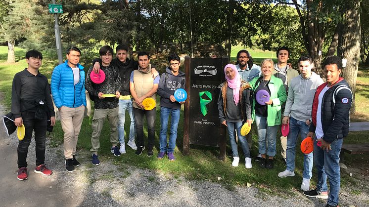 Nyanlända trivs i Årets park