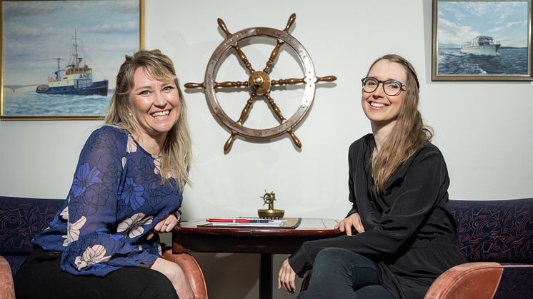  Ulrika Kommes, delägare Laponia Rederi AB och Lotta Karlsson, projektledare Kind Exploring ser fram emot arbetet med förstudien för en Kulturbåt. Fotograf: Magnus Stenberg
