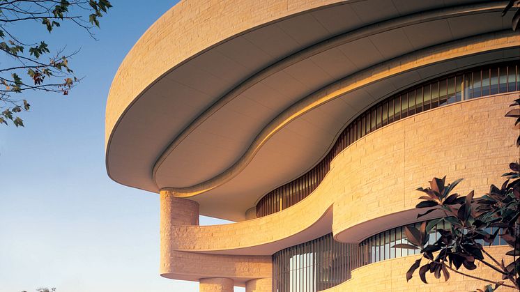 Architekt Douglas Cardinal am Goetheanum. Werkbeispiel: National Museum of the American Indian in Washington (Provided by Douglas Cardinal Architect Inc.)