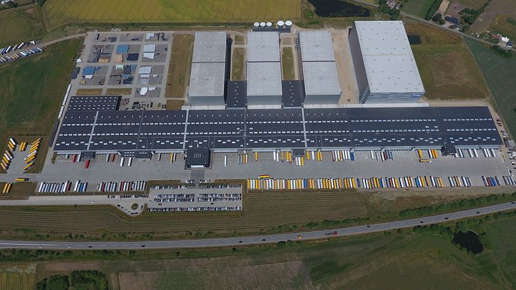 JYSKs distributionscenter i Uldum set fra oven.