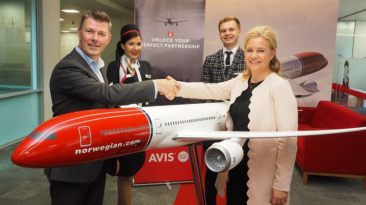 Stig Williams, Avis (L) and May Wilson, Norwegian Reward (R)