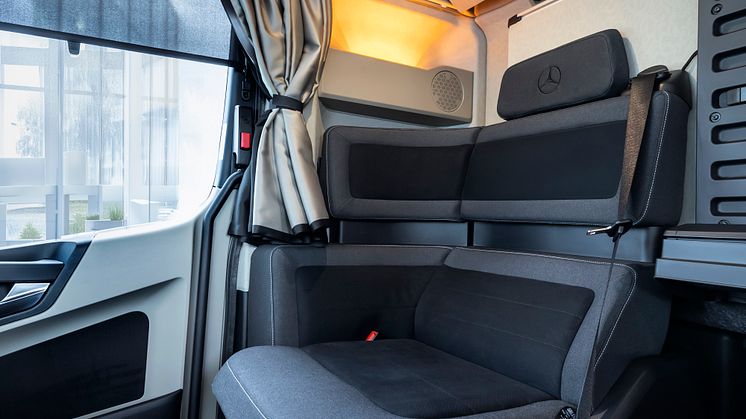 Nya Mercedes-Benz Actros L 2024 med ProCabin