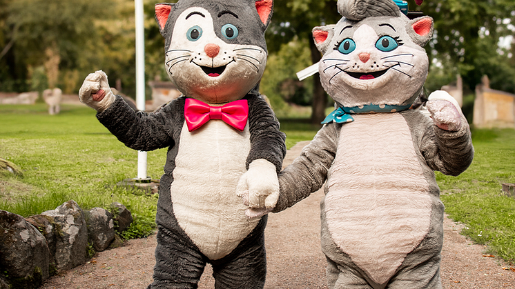 Pelle och Maja kommer på besök till Gröna Lund 
