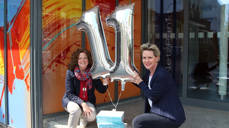 Uta Wolff (l.) und Unternehmenssprecherin Angelika Schomberg freuen sich auch im 11. Jahr auf eine Vielzahl an Bewerbungen. 