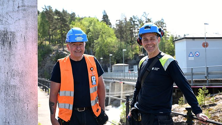 Dag Natedal fra Grenland Sportsfiskere og Sverre Revhaug fra Akershus Energi - Skien Kraftproduksjon.jpg