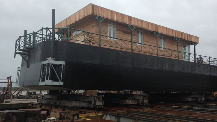 High res image - Sika UK - Luxury houseboat's concrete hull made watertight with Sika's concrete waterproofing systems