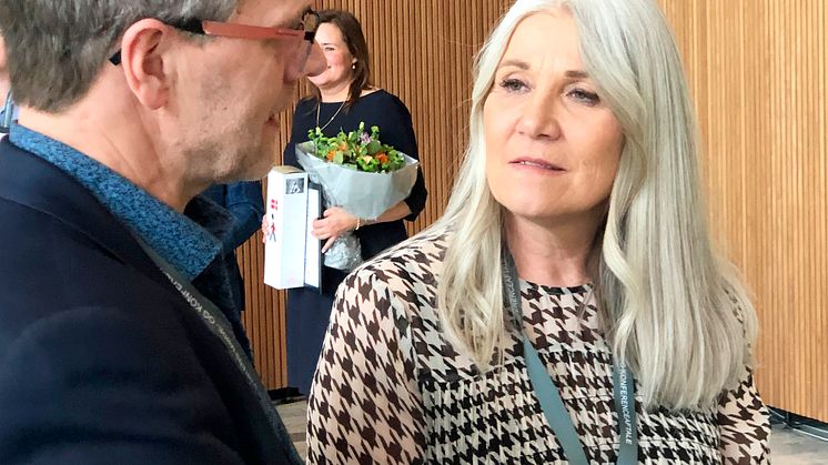 Dialog ved prisoverrækkelsen