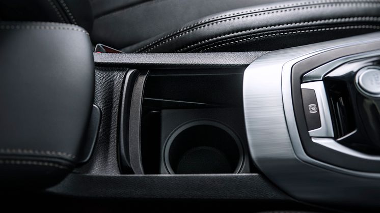 Mugghållare i nya Peugeot 308
