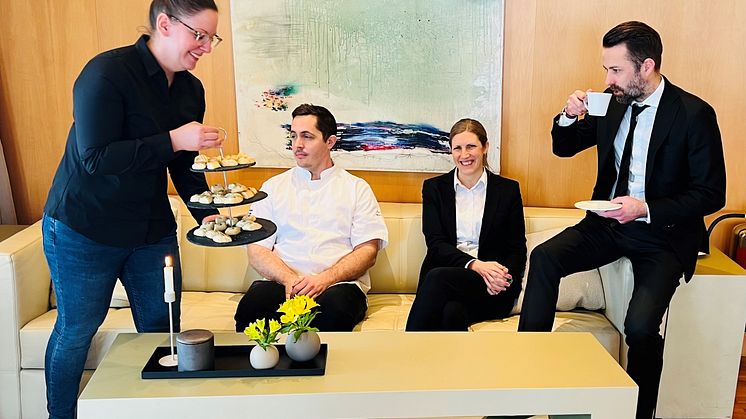 Från vänster: Maria Seger och Marcus Seger från Segers Mat, samt Ulrika Bengtsson och Fredrik Nelderup från Sky High Meetings.