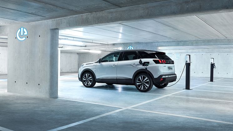 3008 PHEV