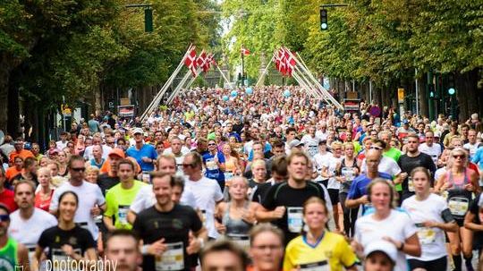 Telenor fyrer op for stemningen under CPH Half Marathon