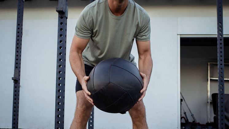 Apri-sportswear-Mens-T-shirt-workout-ocean-green-2.jpg