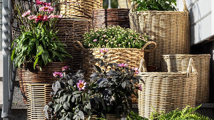 Rusta_2025_S2_flower_pots-3-I.jpg