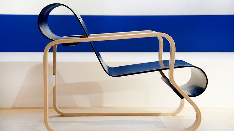 Stol, design Alvar Aalto. Visas i utställningen Finskt fyrverkeri som öppnar den 6 maj på Malmö Museer.