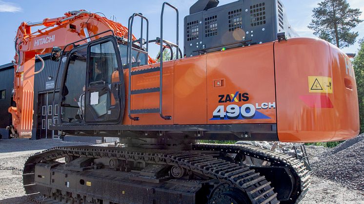 Hitachis 50-tons bandgrävare ZX490LCH-6. (Foto: Mats Thorner)