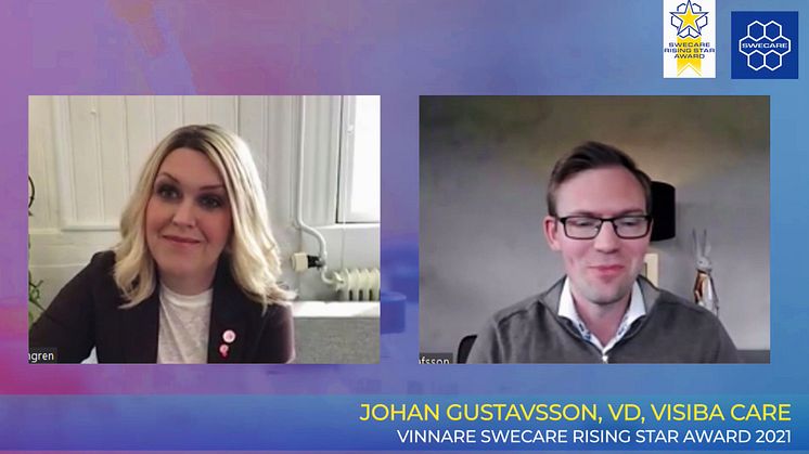 Socialminister Lena Hallengren med Visiba Cares VD Johan Gustavsson vid prisutdelningen den 29 april.