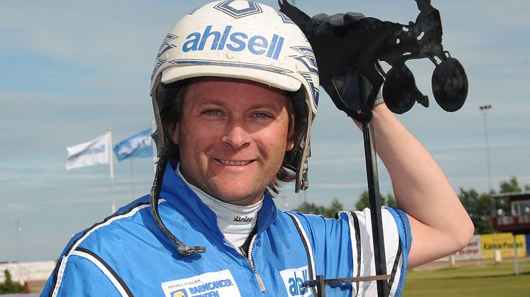 Lördag: Kymi GP i Finland och V75 i midnattssolens Boden