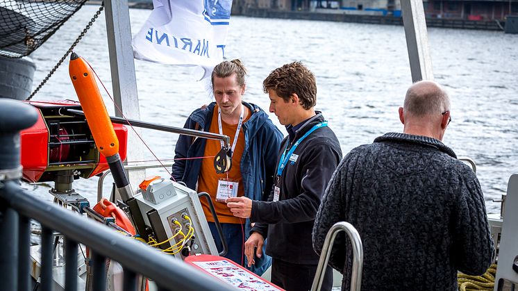 High res image - Oceanology International - Oi16 Dockside demo 