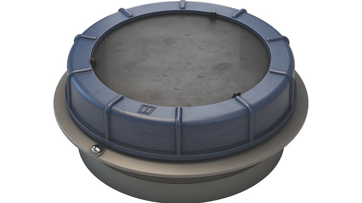 The VETUS ILT120 inspection port for bio diesel fuel, fresh water and waste-water tanks is now available in two ISO-compliant models
