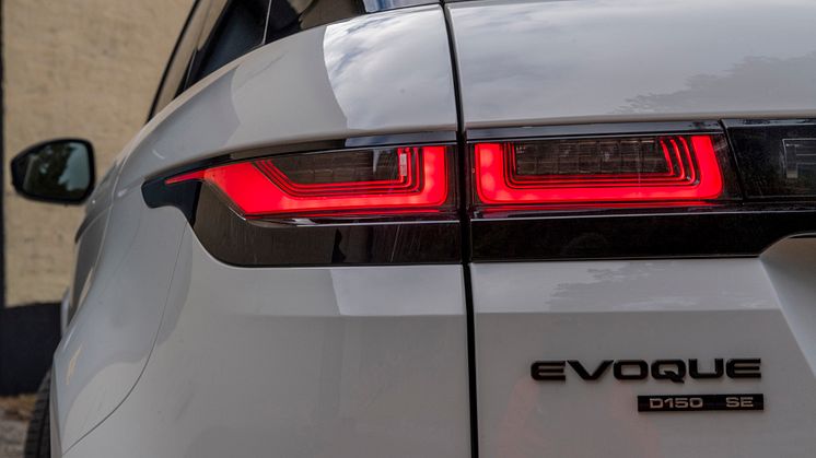 Evoque4